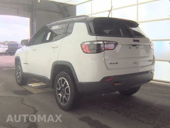 2024 Jeep Compass Trailhawk - miniatura 6