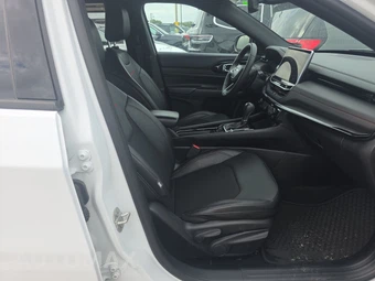 2024 Jeep Compass Trailhawk - miniatura 8