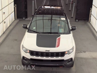 2024 Jeep Compass Trailhawk - miniatura 2