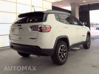 2024 Jeep Compass Trailhawk - miniatura 5