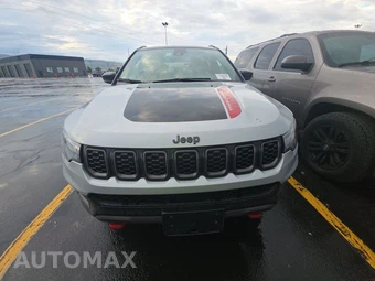 2024 Jeep Compass Trailhawk - miniatura 2