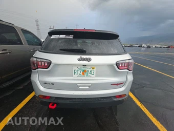 2024 Jeep Compass Trailhawk - miniatura 5