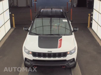 2024 Jeep Compass Trailhawk - miniatura 2