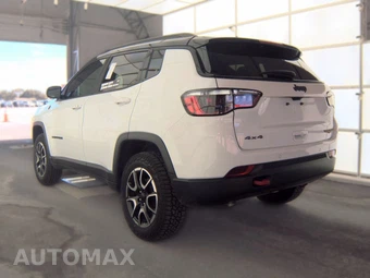 2024 Jeep Compass Trailhawk - miniatura 8