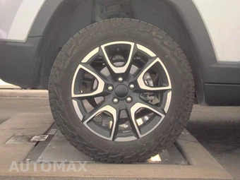2024 Jeep Compass Trailhawk - miniatura 11