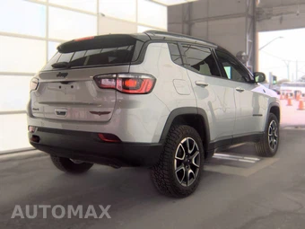2024 Jeep Compass Trailhawk - miniatura 5