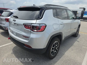 2024 Jeep Compass Trailhawk - miniatura 4