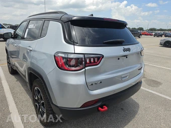 2024 Jeep Compass Trailhawk - miniatura 6