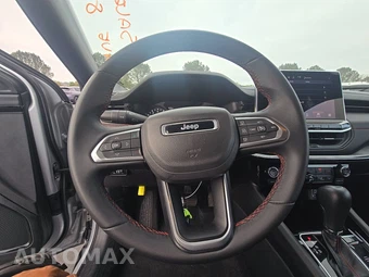 2024 Jeep Compass Trailhawk - miniatura 10