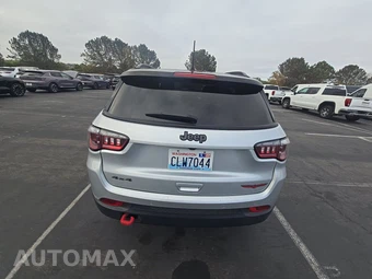 2024 Jeep Compass Trailhawk - miniatura 5