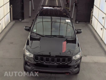 2024 Jeep Compass Trailhawk - miniatura 2