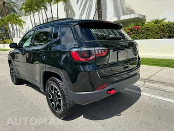 2024 Jeep Compass Trailhawk - miniatura 5