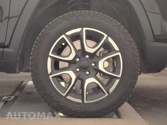 2024 Jeep Compass Trailhawk - miniatura 10