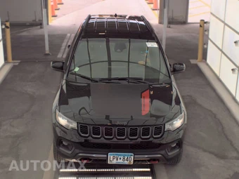 2024 Jeep Compass Trailhawk - miniatura 2
