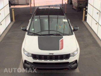 2024 Jeep Compass Trailhawk - miniatura 2