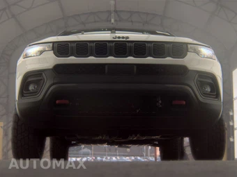 2024 Jeep Compass Trailhawk - miniatura 3
