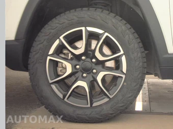 2024 Jeep Compass Trailhawk - miniatura 9