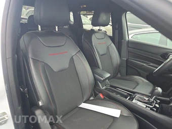 2024 Jeep Compass Trailhawk - miniatura 8