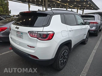 2024 Jeep Compass Trailhawk - miniatura 4