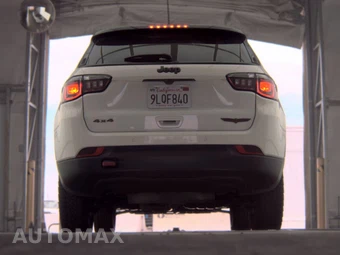 2024 Jeep Compass Trailhawk - miniatura 7