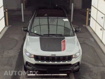 2024 Jeep Compass Trailhawk - miniatura 2