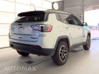 2024 Jeep Compass Trailhawk - miniatura 5