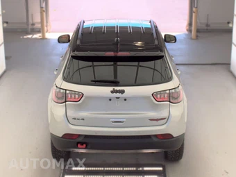 2024 Jeep Compass Trailhawk - miniatura 6