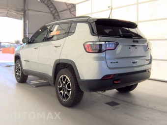 2024 Jeep Compass Trailhawk - miniatura 8