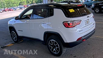 2024 Jeep Compass Trailhawk - miniatura 6