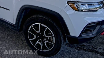 2024 Jeep Compass Trailhawk - miniatura 8