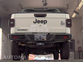 2024 Jeep Gladiator Willys Crew Cab Medium Bed - miniatura 7