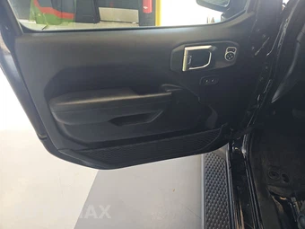 2024 Jeep Gladiator Willys Crew Cab Medium Bed - miniatura 9