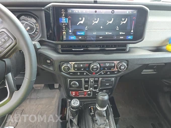 2024 Jeep Gladiator Willys Crew Cab Medium Bed - miniatura 11
