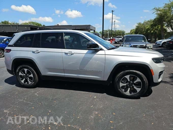 2024 Jeep Grand Cherokee 4xe - miniatura 4