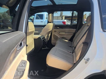 2024 Jeep Grand Cherokee 4xe - miniatura 13
