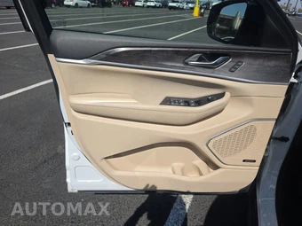 2024 Jeep Grand Cherokee 4xe - miniatura 9