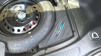 2024 Jeep Grand Cherokee 4xe - miniatura 19