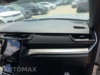 2024 Jeep Grand Cherokee 4xe - miniatura 16