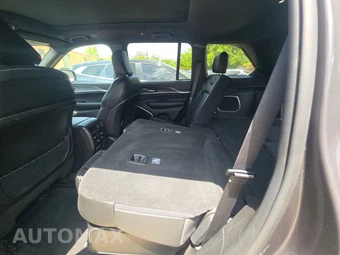 2024 Jeep Grand Cherokee 4xe - miniatura 13