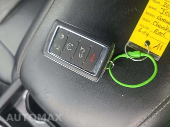 2024 Jeep Grand Cherokee 4xe - miniatura 8