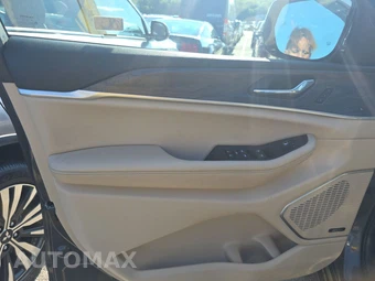 2024 Jeep Grand Cherokee 4xe - miniatura 9