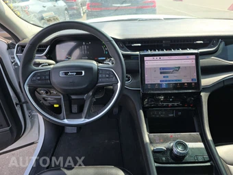 2024 Jeep Grand Cherokee 4xe - miniatura 11