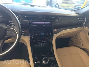 2024 Jeep Grand Cherokee 4xe - miniatura 11