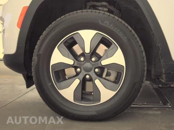 2024 Jeep Grand Cherokee 4xe - miniatura 9