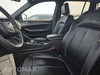 2024 Jeep Grand Cherokee 4xe - miniatura 7