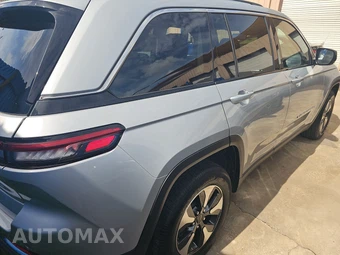 2024 Jeep Grand Cherokee 4xe - miniatura 4
