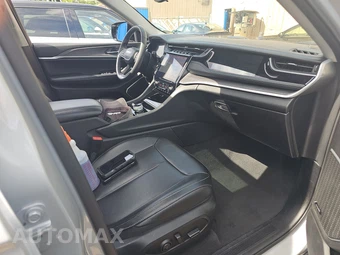 2024 Jeep Grand Cherokee 4xe - miniatura 8