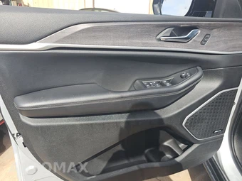 2024 Jeep Grand Cherokee 4xe - miniatura 9
