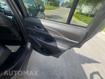 2024 Jeep Grand Cherokee 4xe - miniatura 25