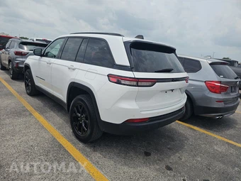 2024 Jeep Grand Cherokee Altitude - miniatura 6